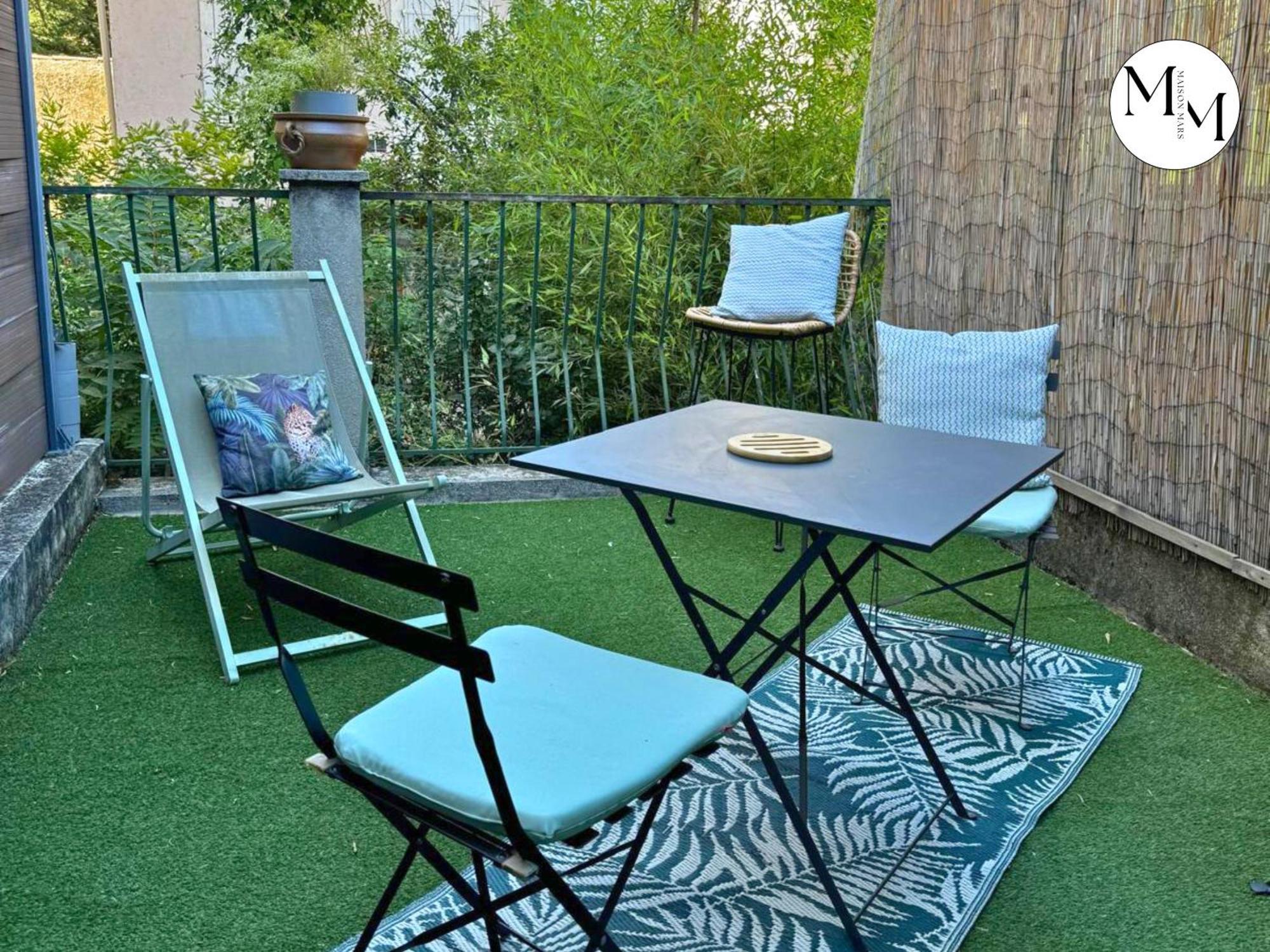 Déco Centre Terrasse Parking - Maisonmars *